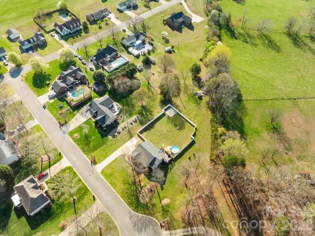 Crown Creek - Residential