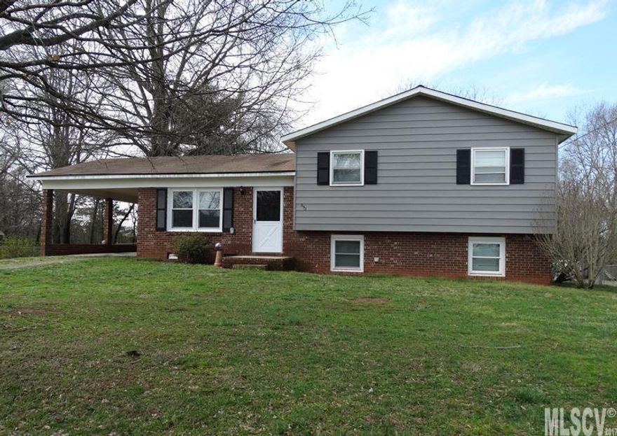 Nice split level in Newton with many updates on large .41 acre lot with fenced backyard! Large kitchen with updated appliances & dining area. LR with hardwood floors. Lower level den/rec room, laundry room & storage room. Upper level offers 3 bedrooms & large updated hall bath with 2 storage closets. Fenced backyard with storage building & fire pit area. Some windows have been replaced. Seller will provide new roof & gutters with acceptable offer.