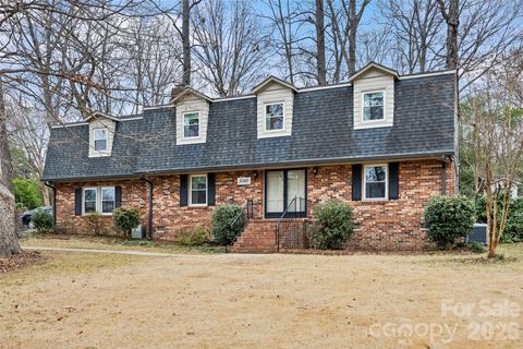 1040 Timber Lake Drive Charlotte NC 28227
