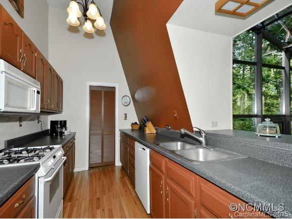 Hickory Woods - Residential