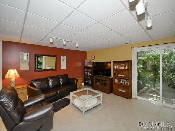 Hickory Woods - Residential