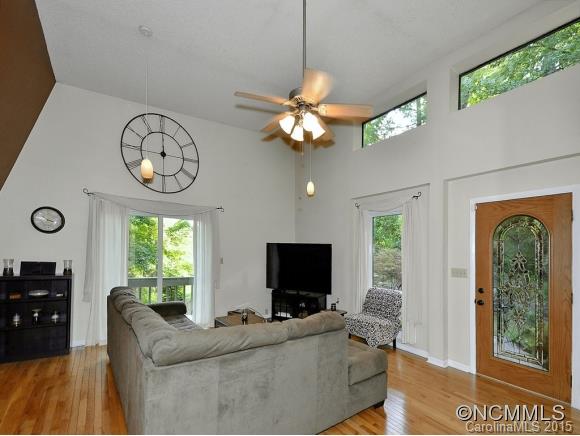 Hickory Woods - Residential