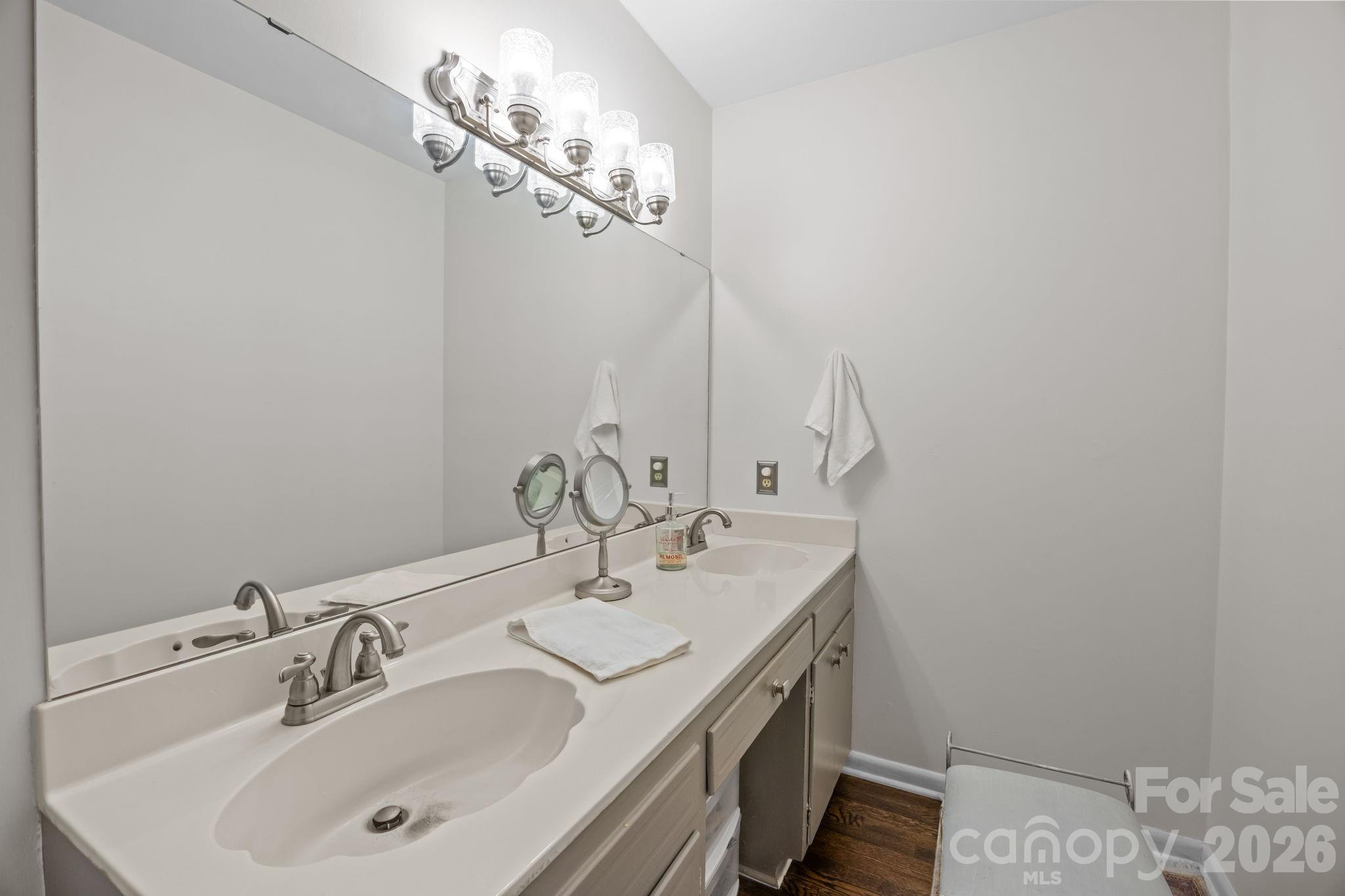 Kanawha Hill - Residential