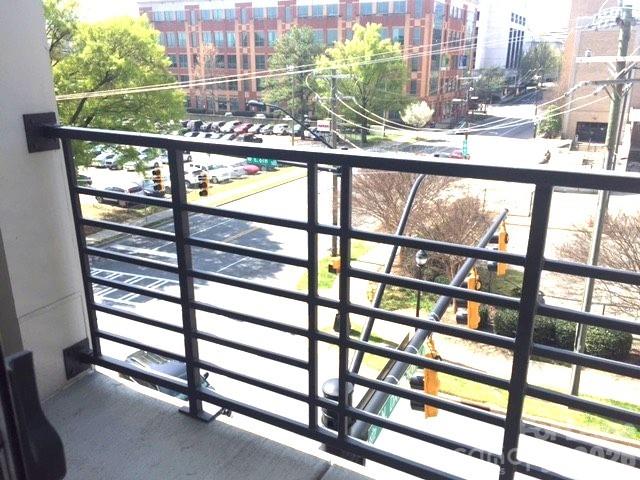 525 E 6th Street 308