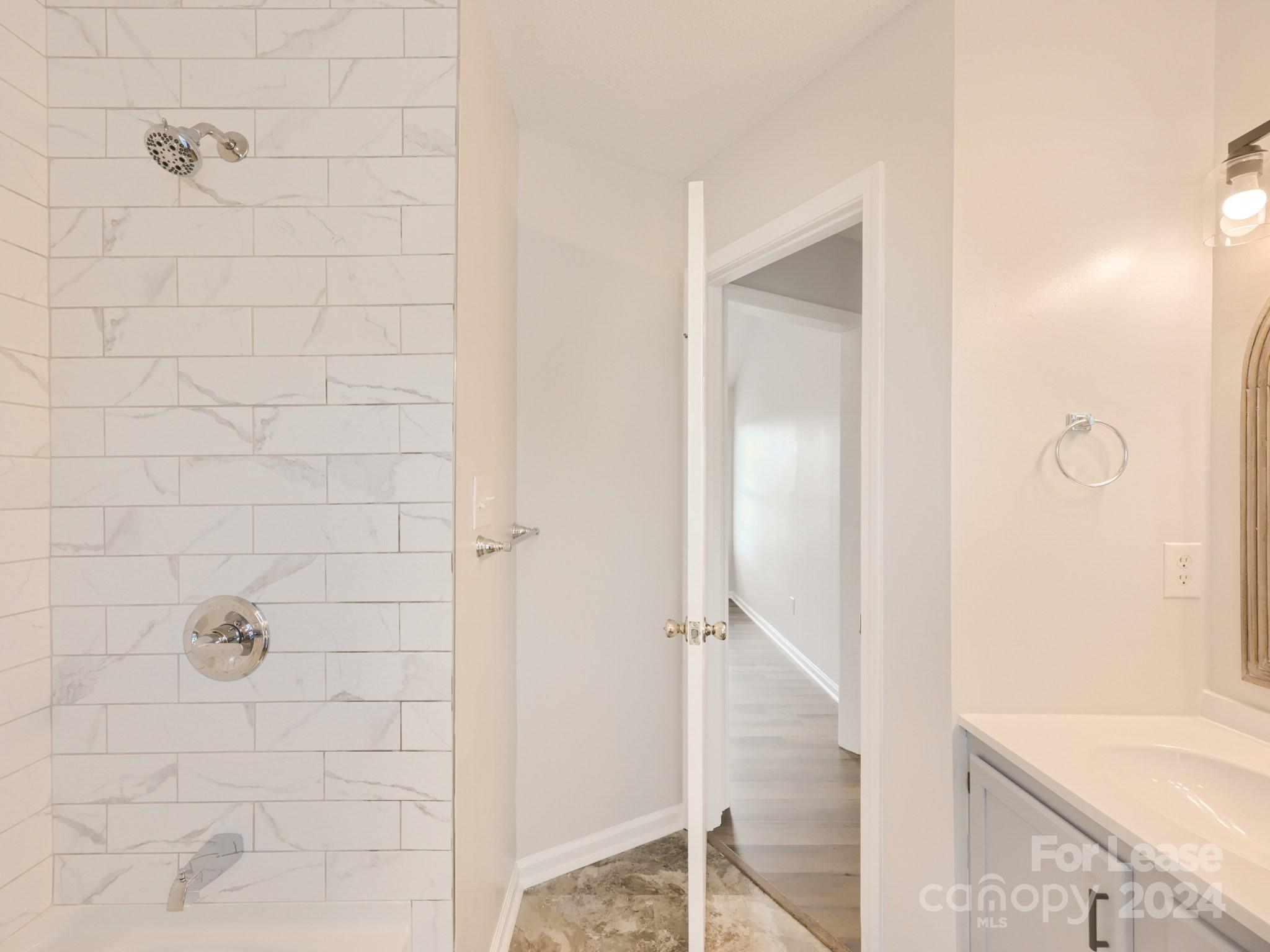 Catawba Meadows - Residential Lease