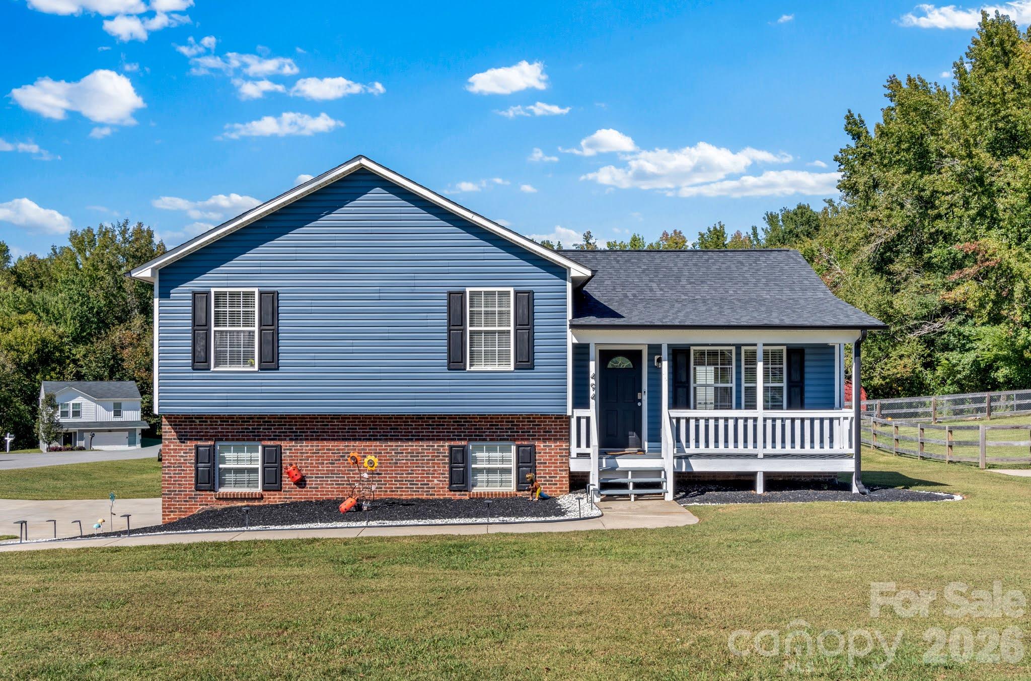 494 Sunset Ridge Lane