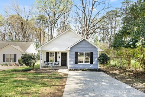 913 Tennyson Drive Charlotte NC 28208