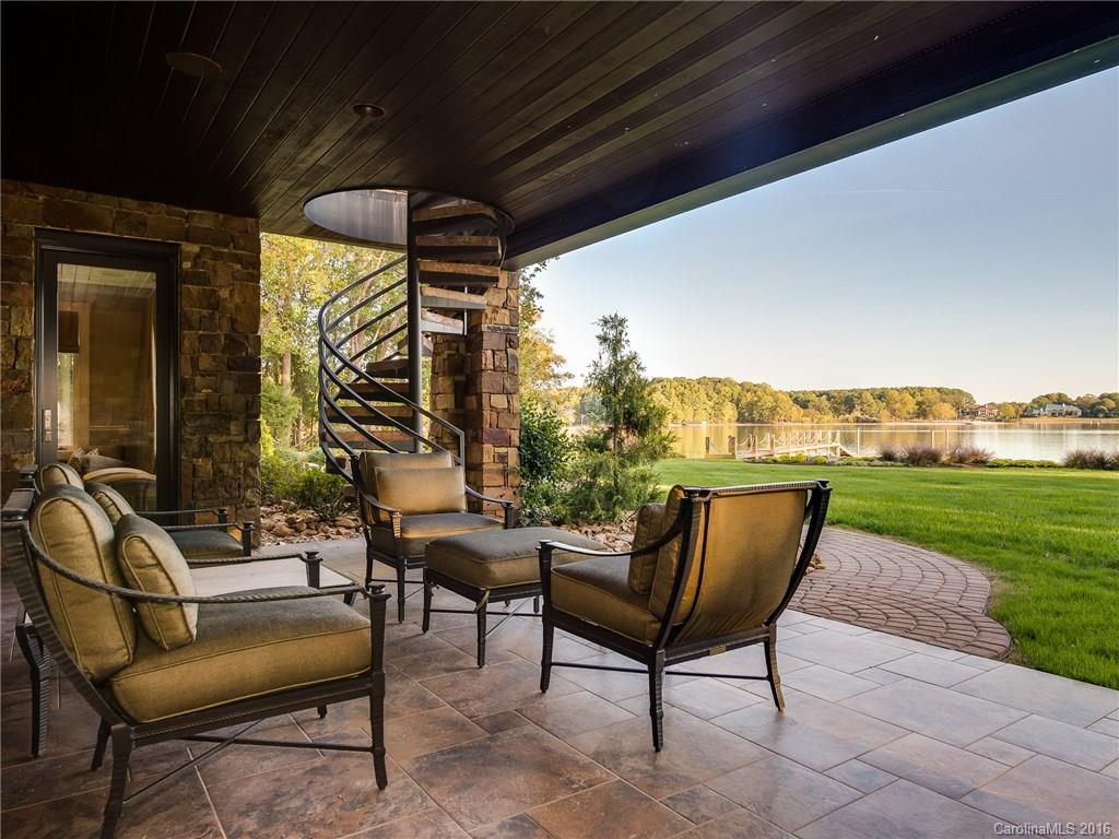 The Peninsula - Residential