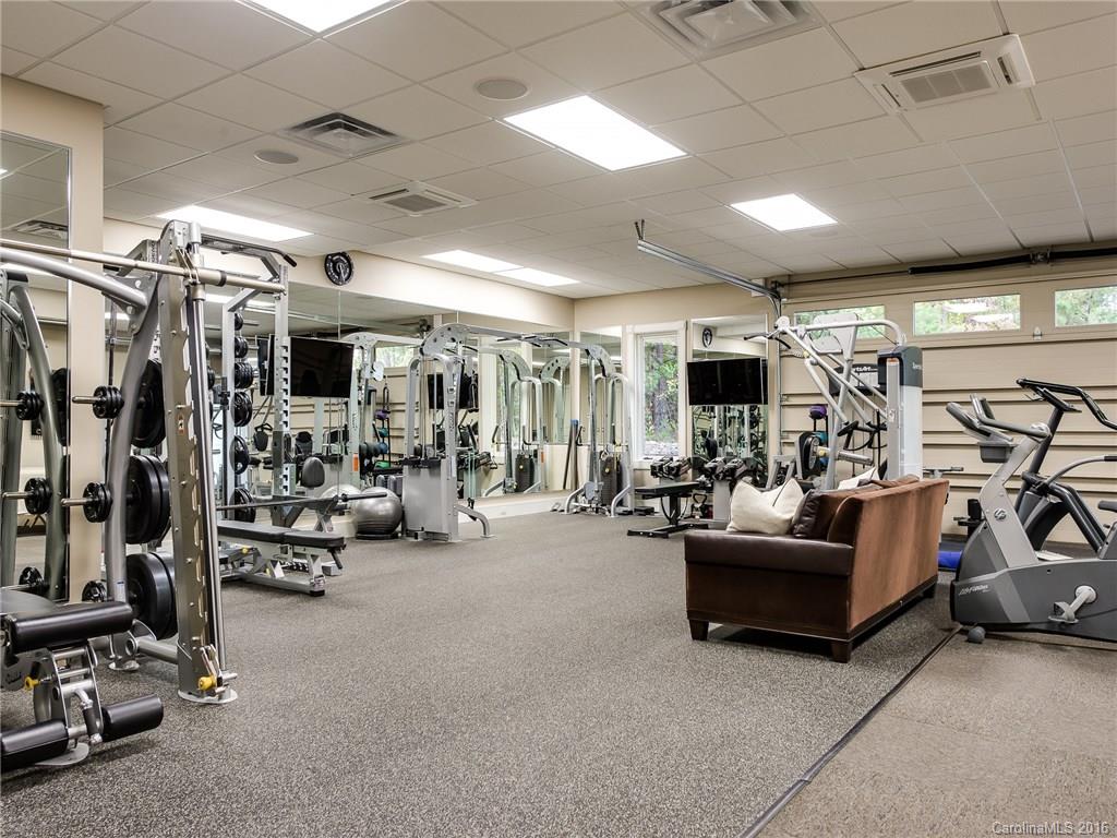 The Peninsula - Residential