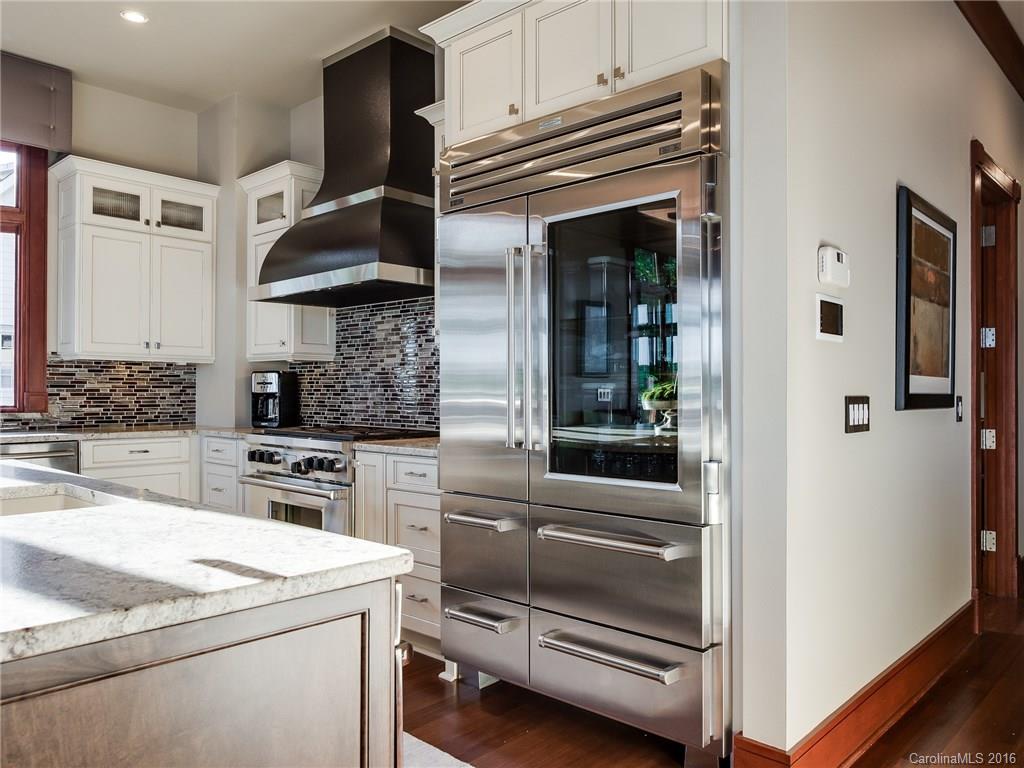 The Peninsula - Residential