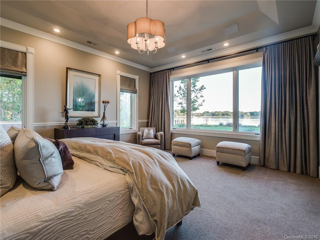 The Peninsula - Residential