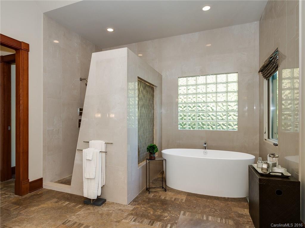 The Peninsula - Residential