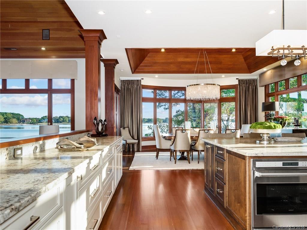 The Peninsula - Residential