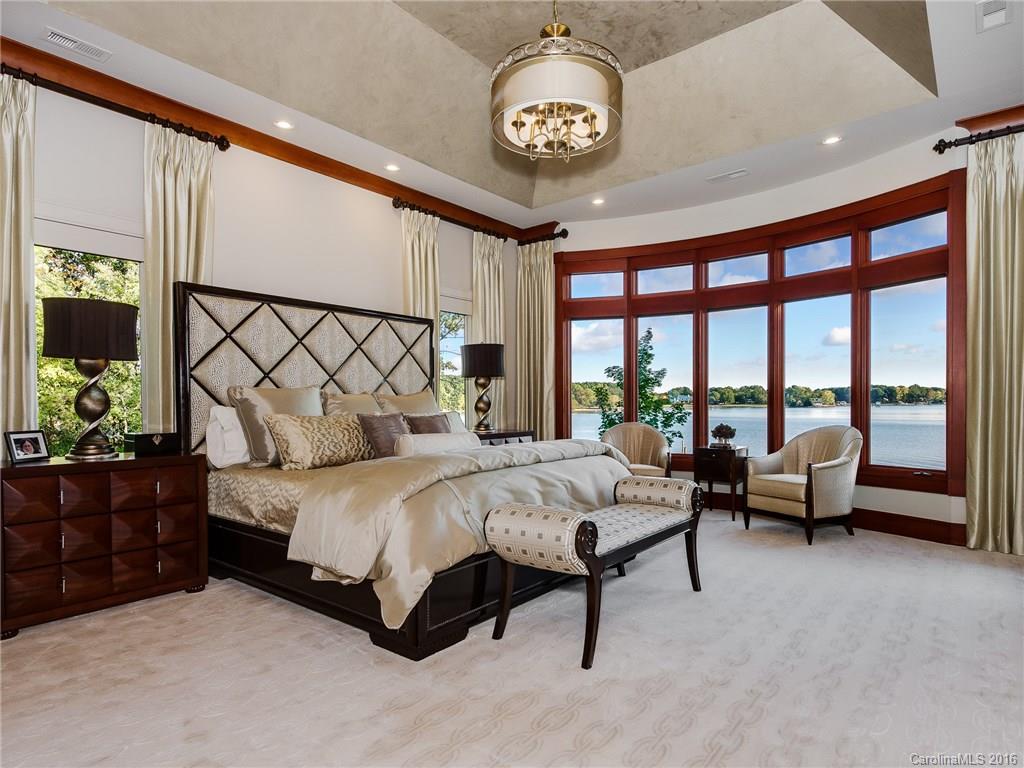 The Peninsula - Residential