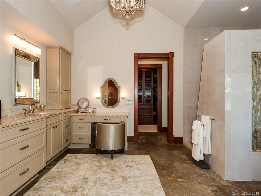 The Peninsula - Residential