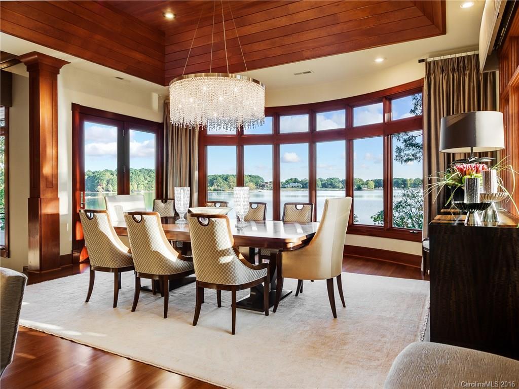 The Peninsula - Residential