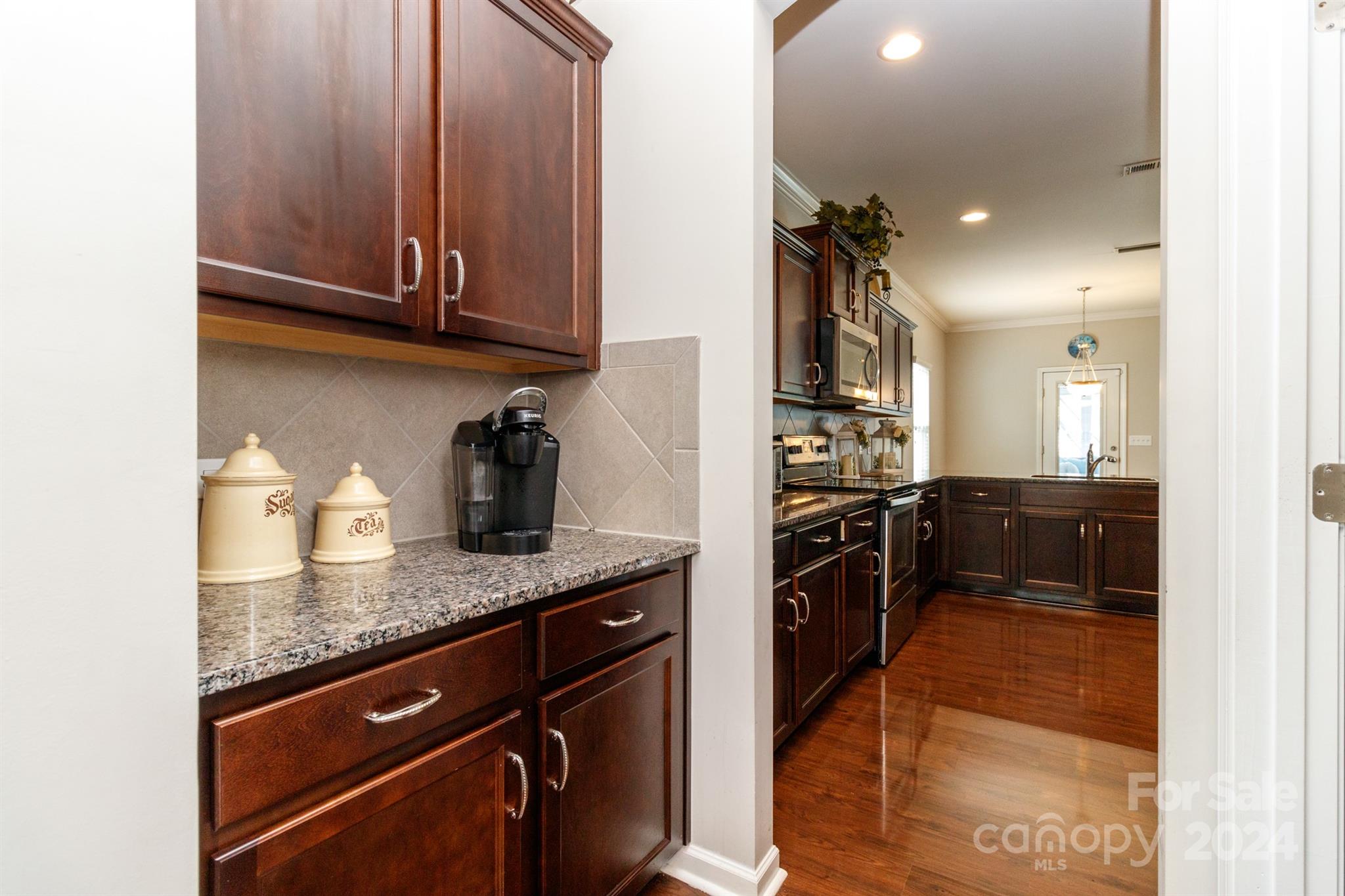 Newport Lakes - Residential