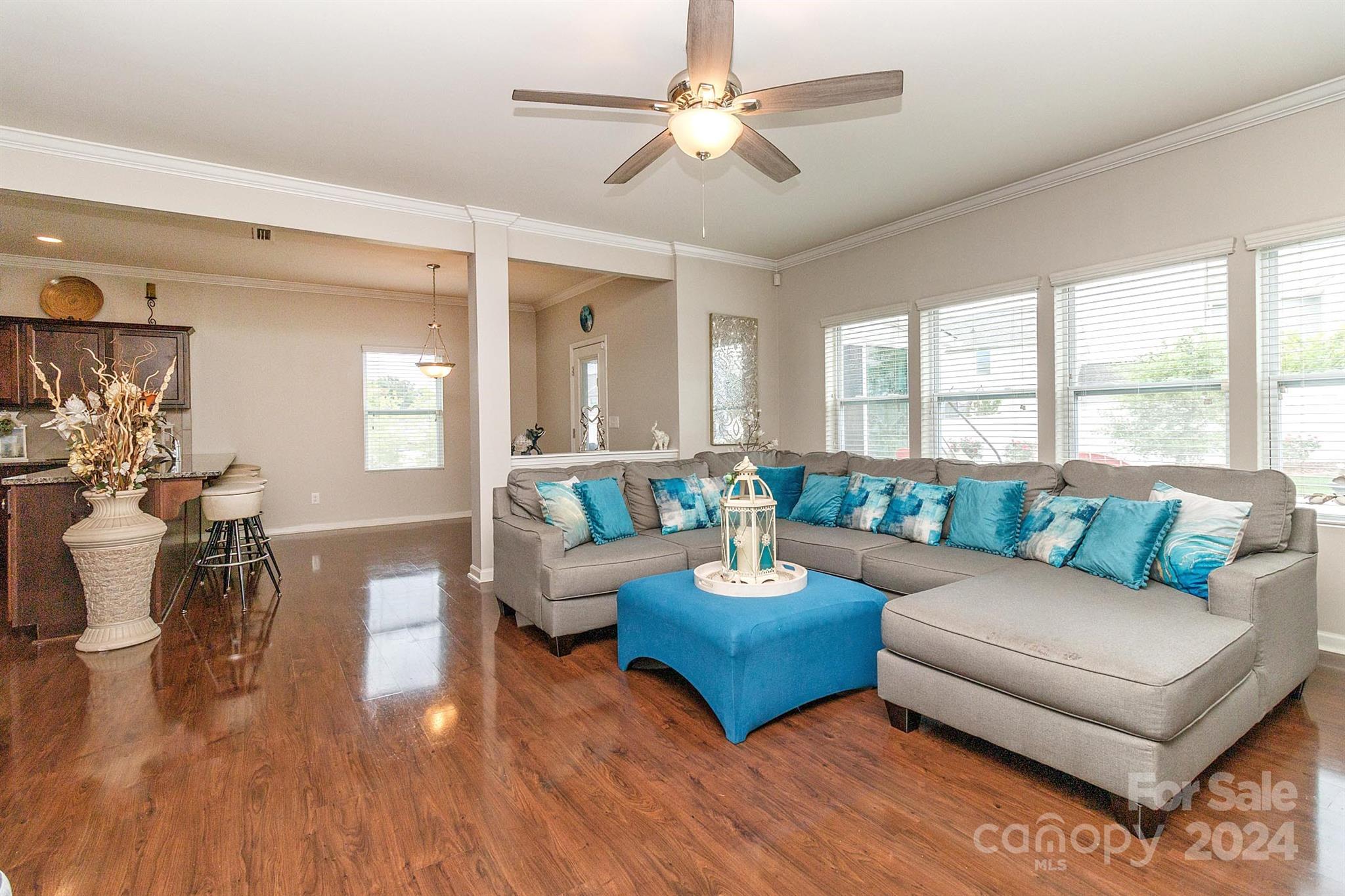 Newport Lakes - Residential