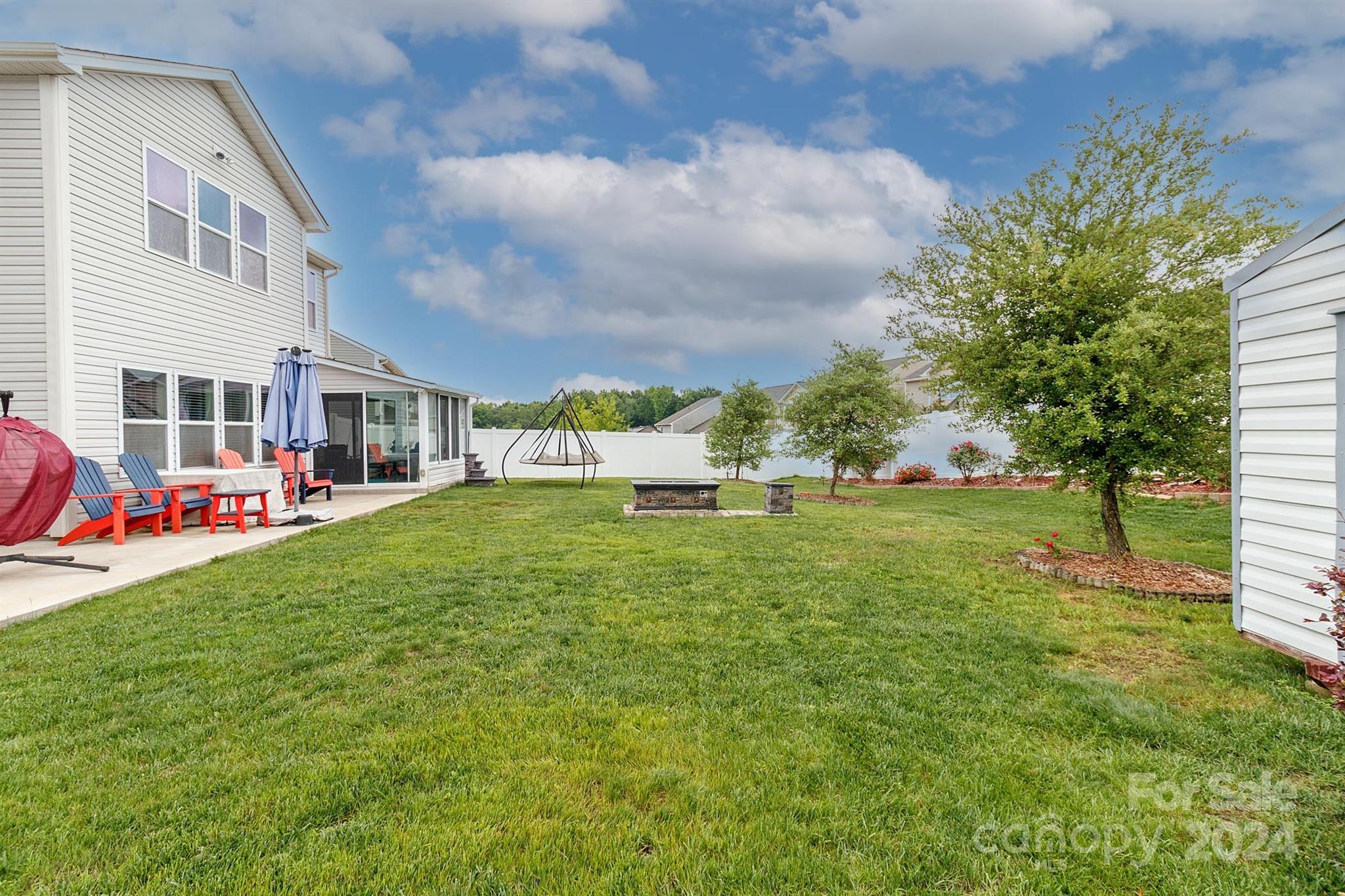 Newport Lakes - Residential