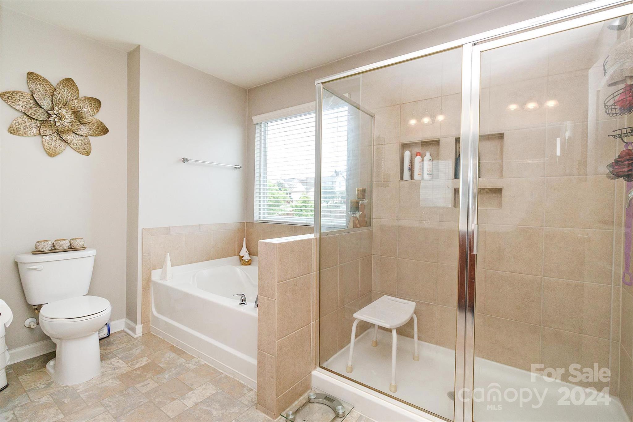 Newport Lakes - Residential