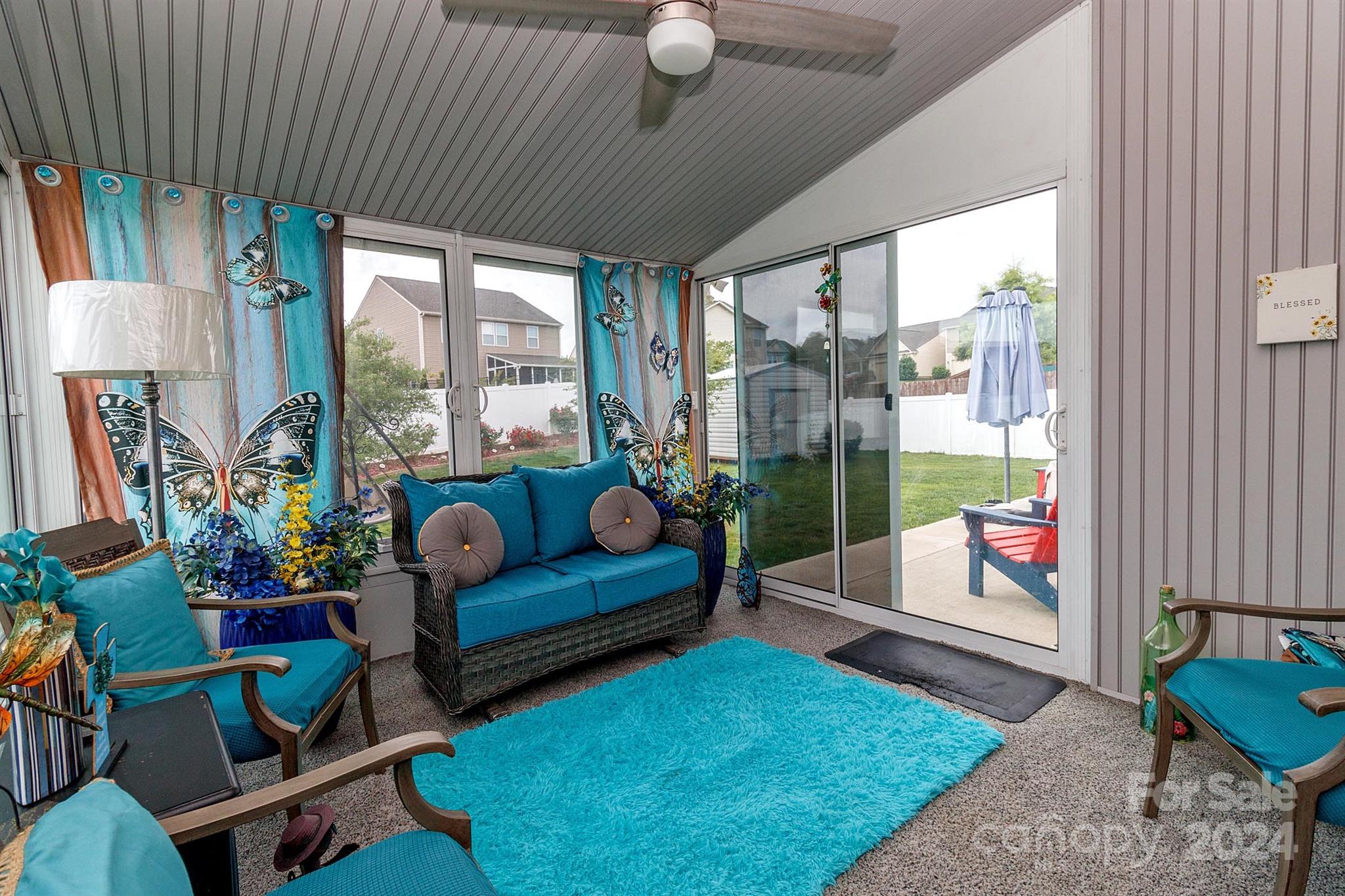 Newport Lakes - Residential