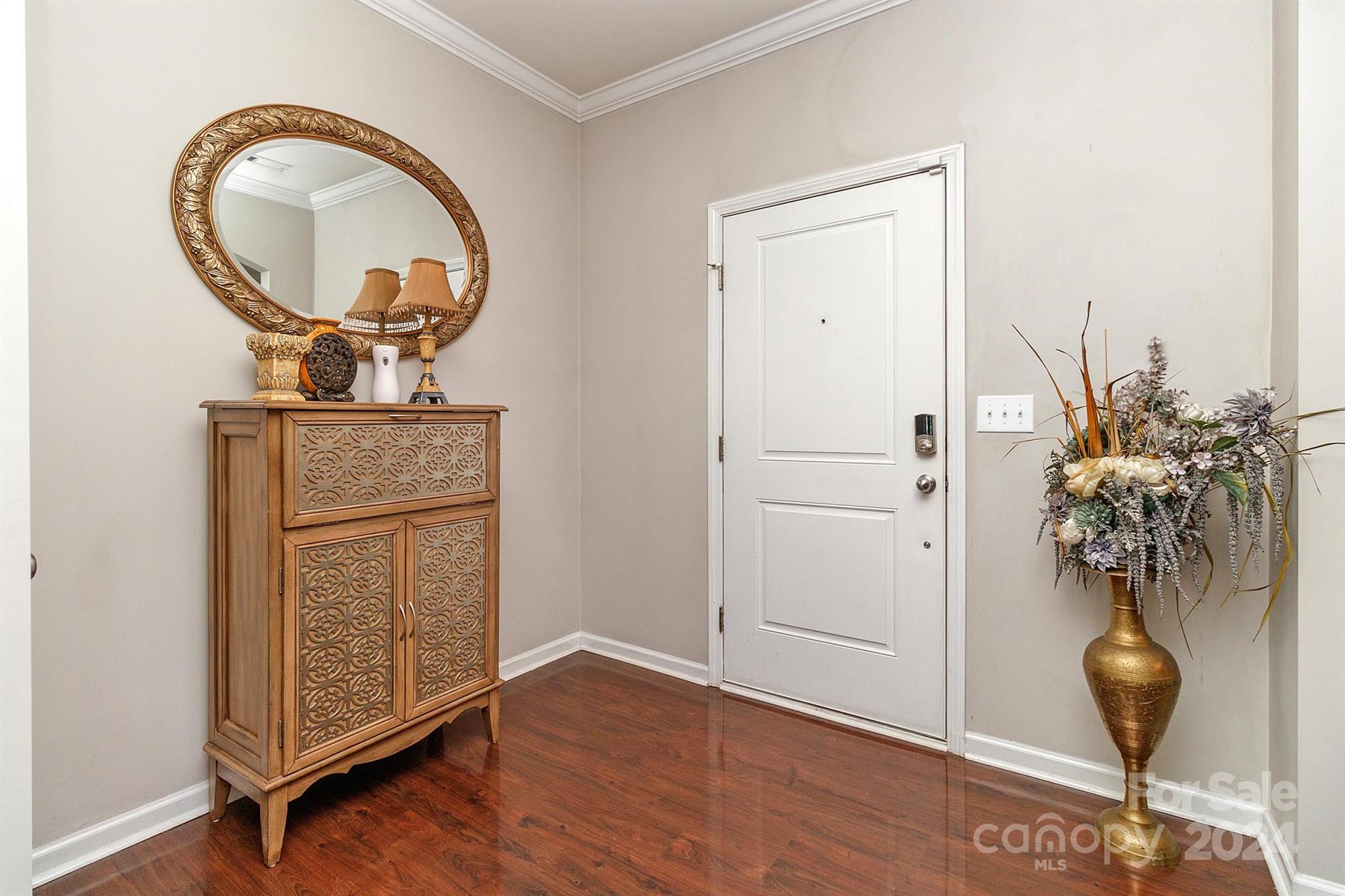 Newport Lakes - Residential