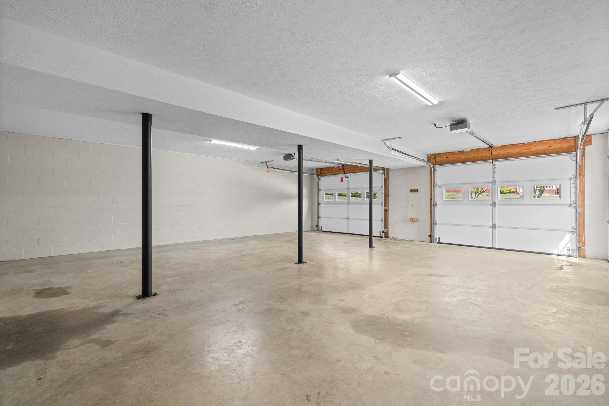 Twin Oaks - Residential