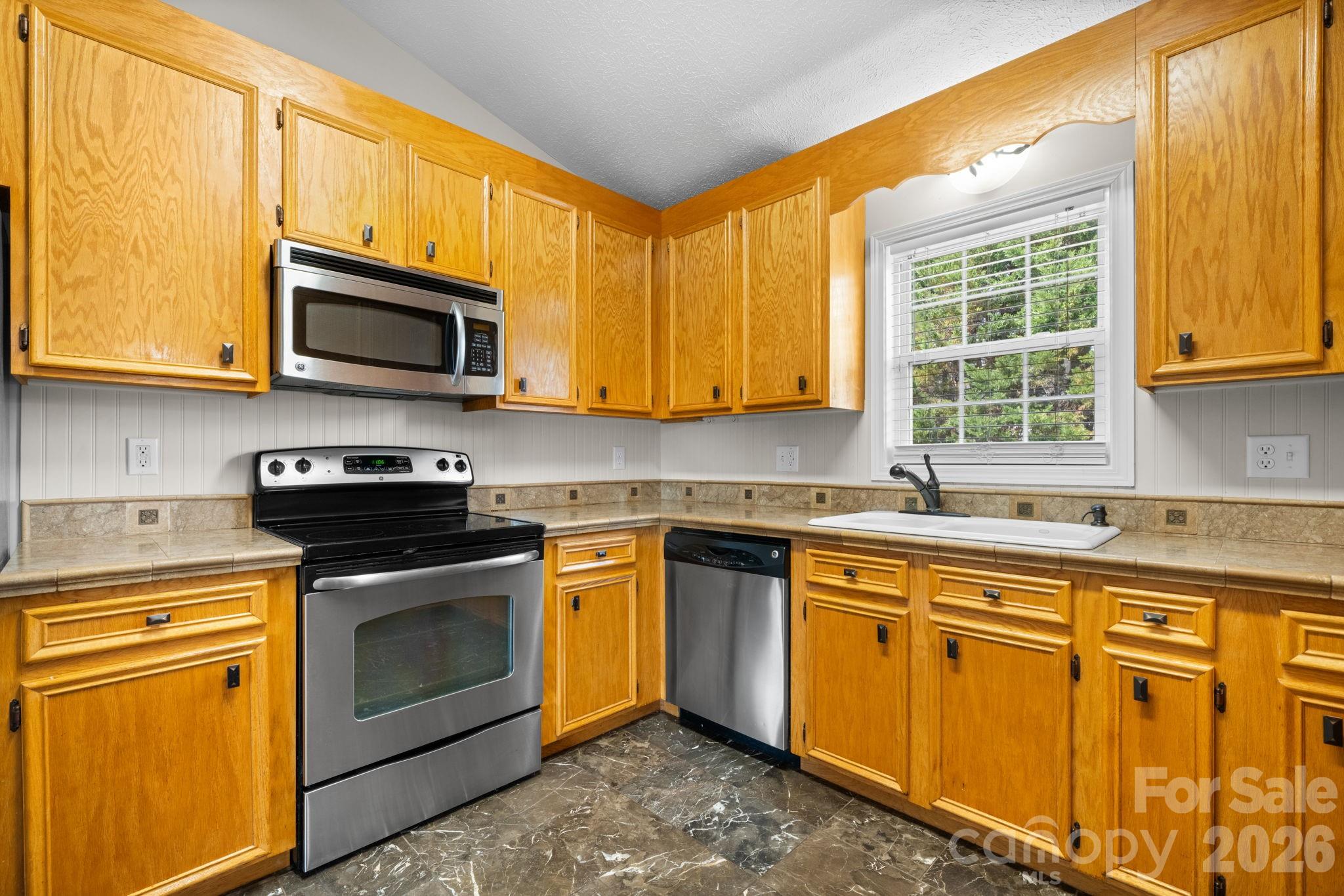 Twin Oaks - Residential