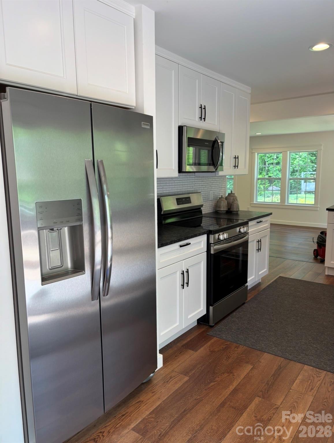 6 Green Knoll Drive