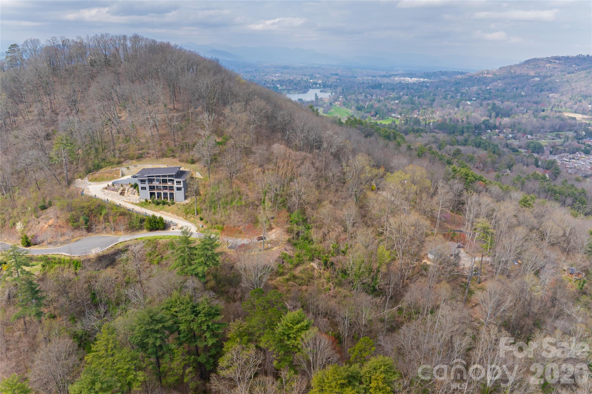 32 Grovepoint Way