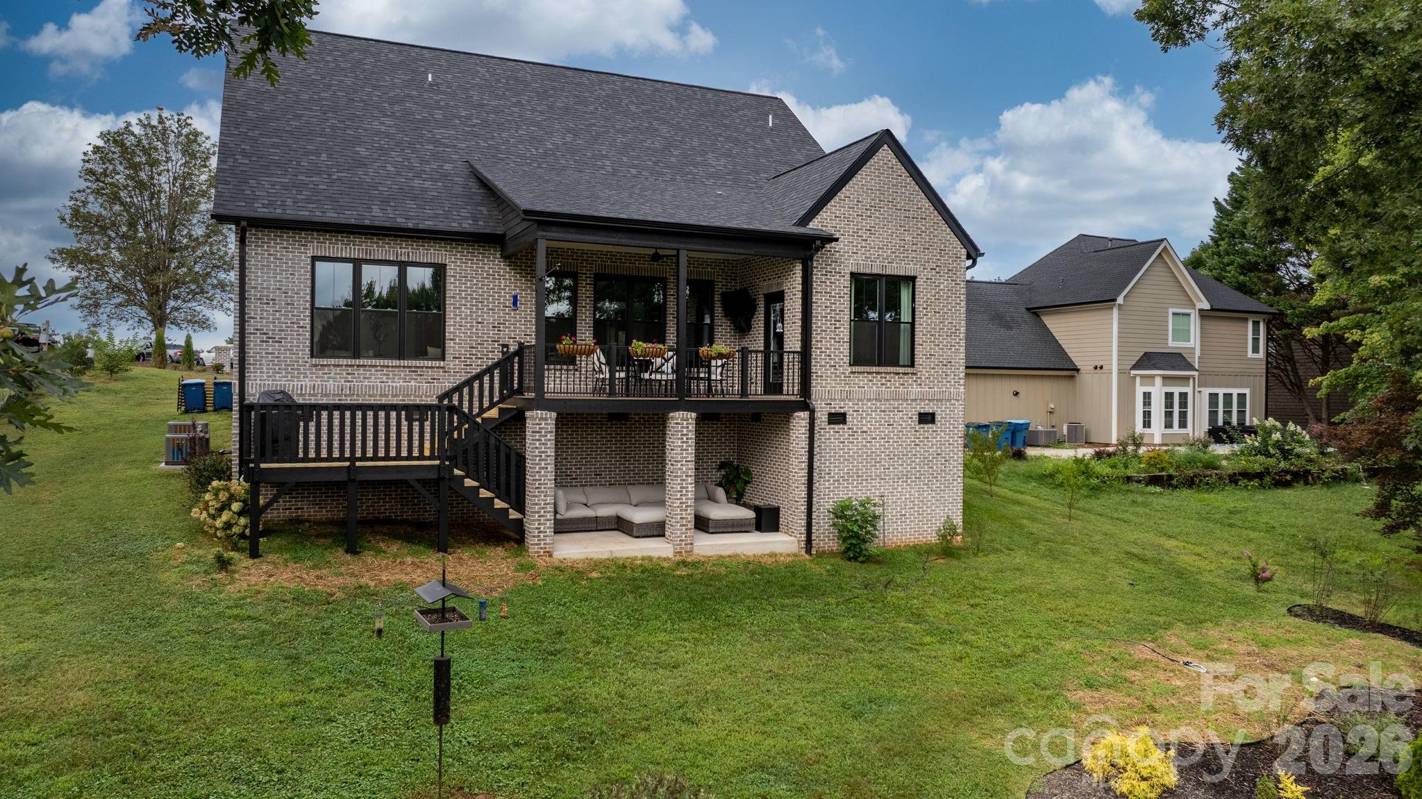 1116 Players Ridge Road