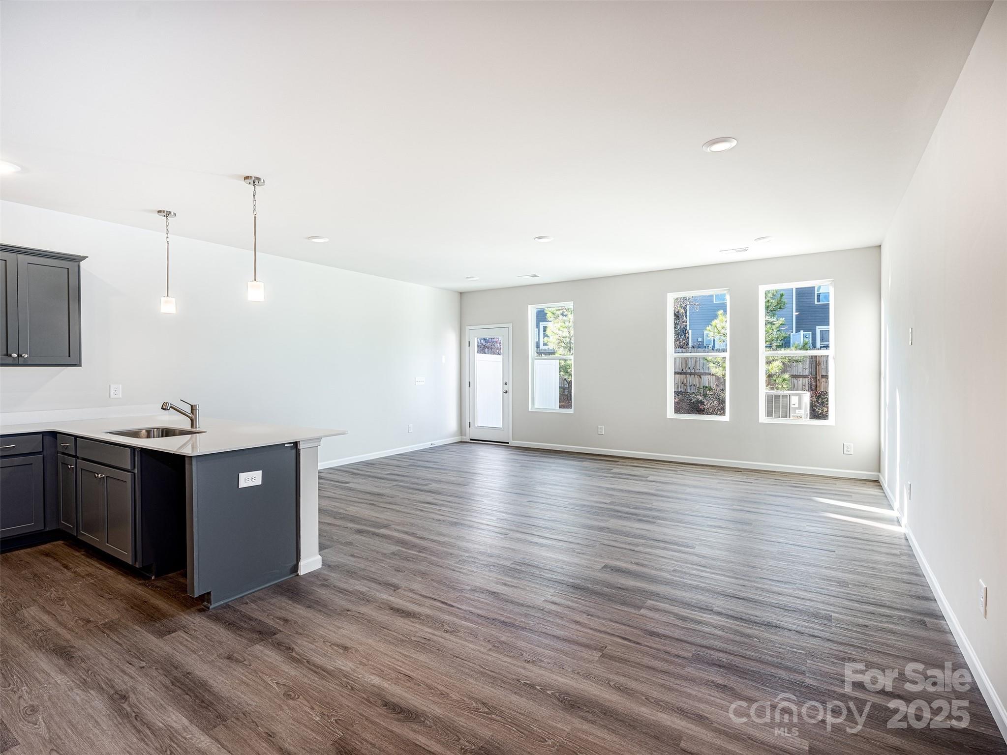 Ruby Dixon Crossing - Residential