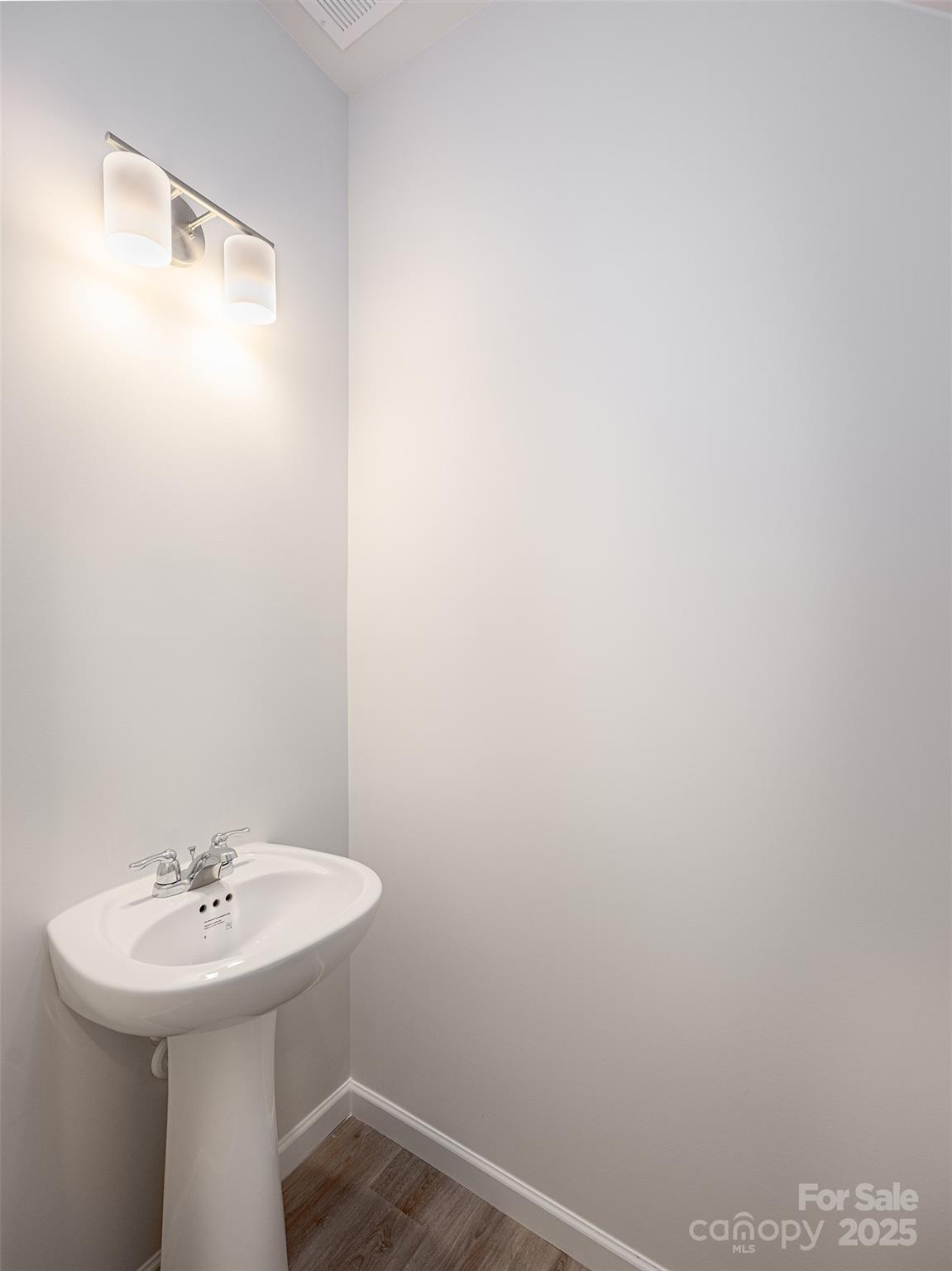 Ruby Dixon Crossing - Residential