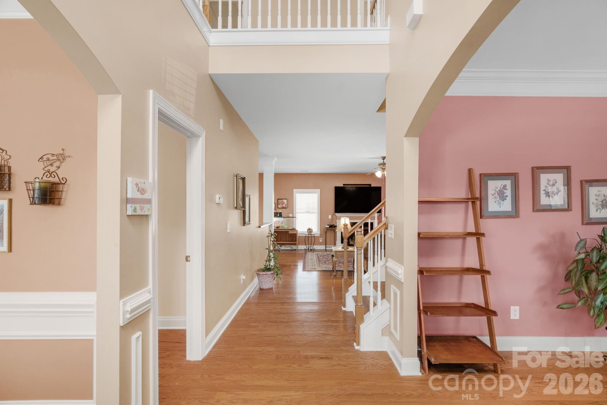 1604 Belmont Stakes Avenue