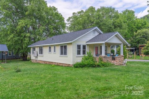 10 Poplar Street Waynesville NC 28786