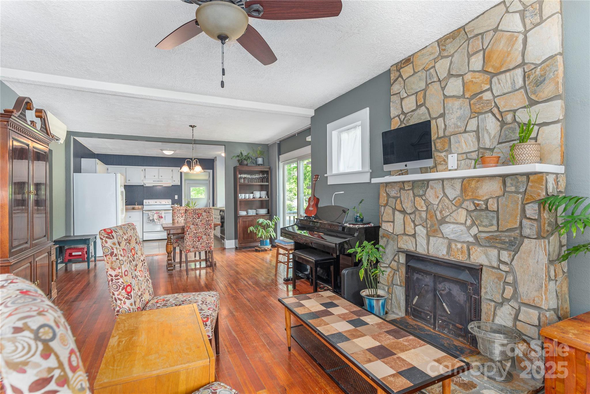 10 Poplar Street