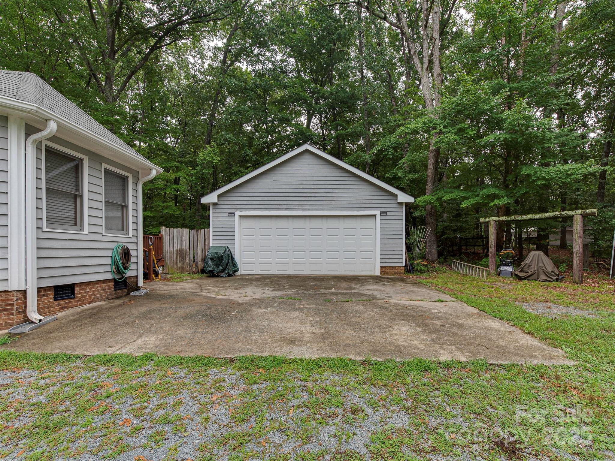 2232 Stallings Road