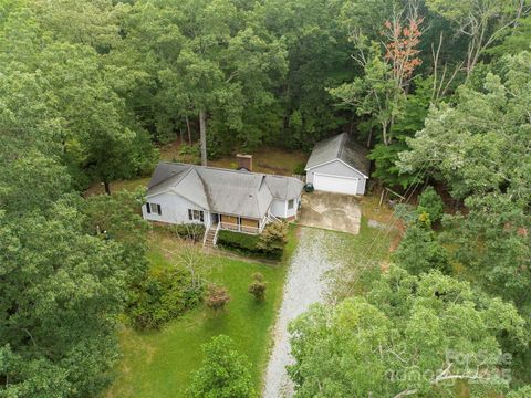 2232 Stallings Road Matthews NC 28104