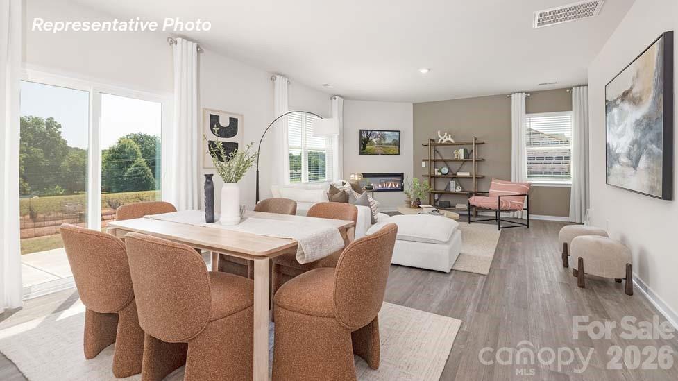 The Hamptons at Hickory - Residential