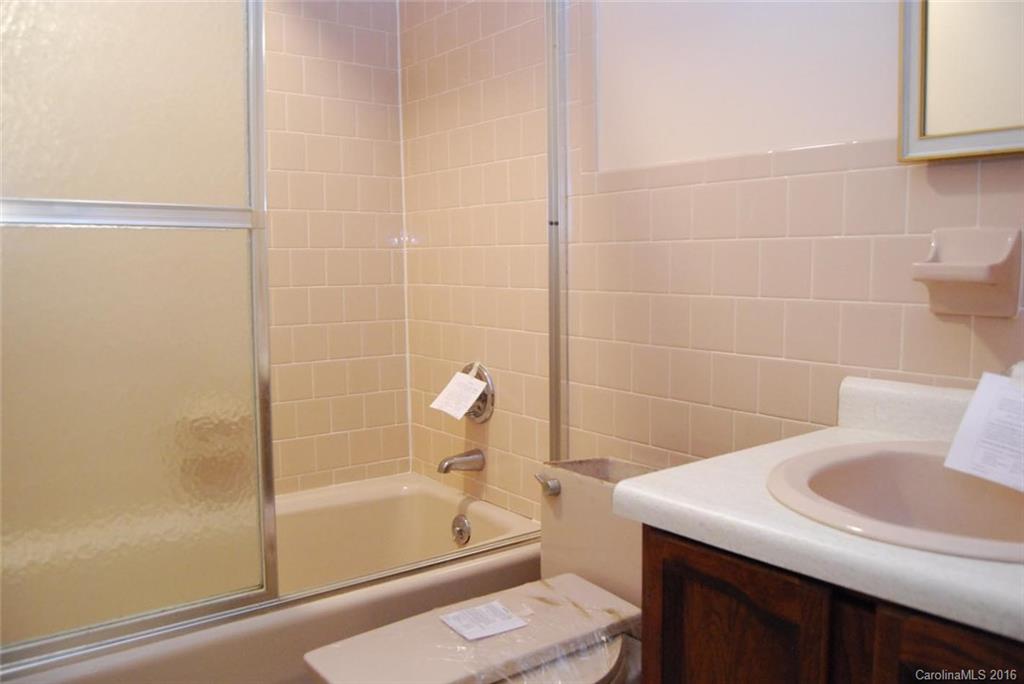 Lake Toxaway Estates - Residential