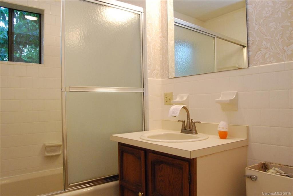 Lake Toxaway Estates - Residential