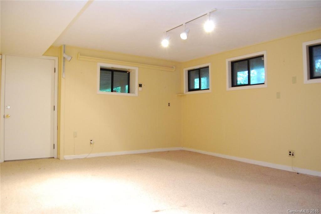 Lake Toxaway Estates - Residential