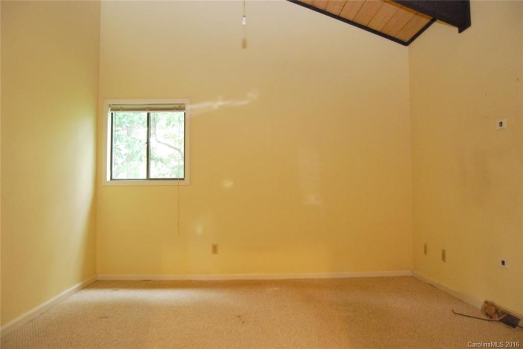 Lake Toxaway Estates - Residential