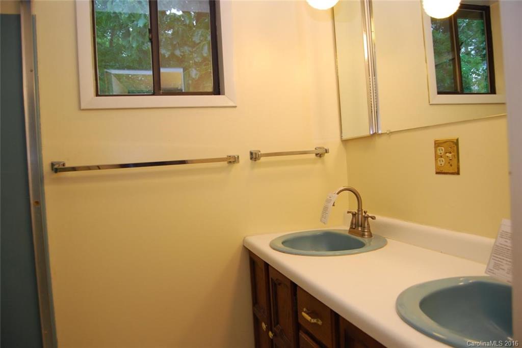 Lake Toxaway Estates - Residential