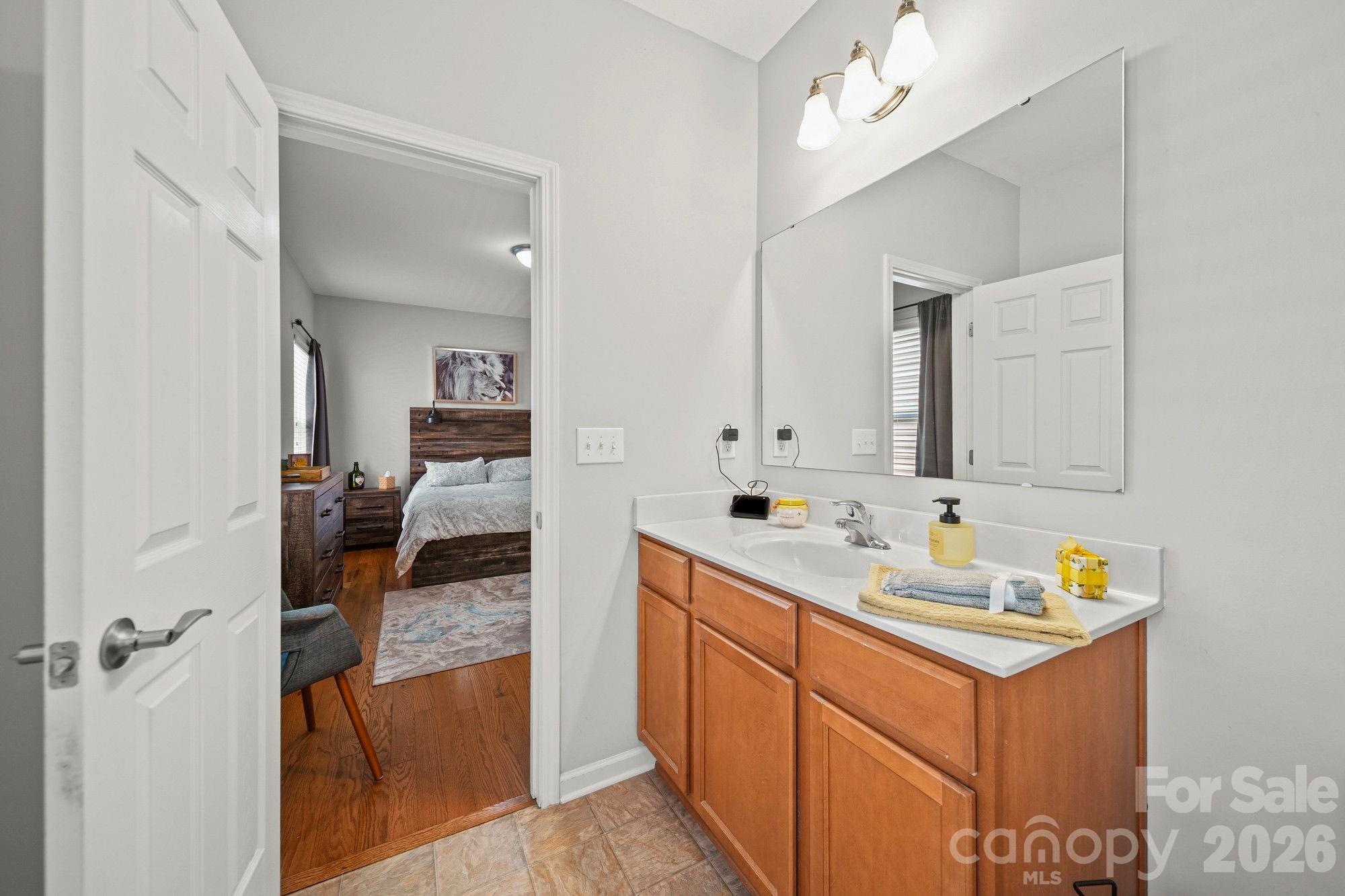 Newport Lakes - Residential