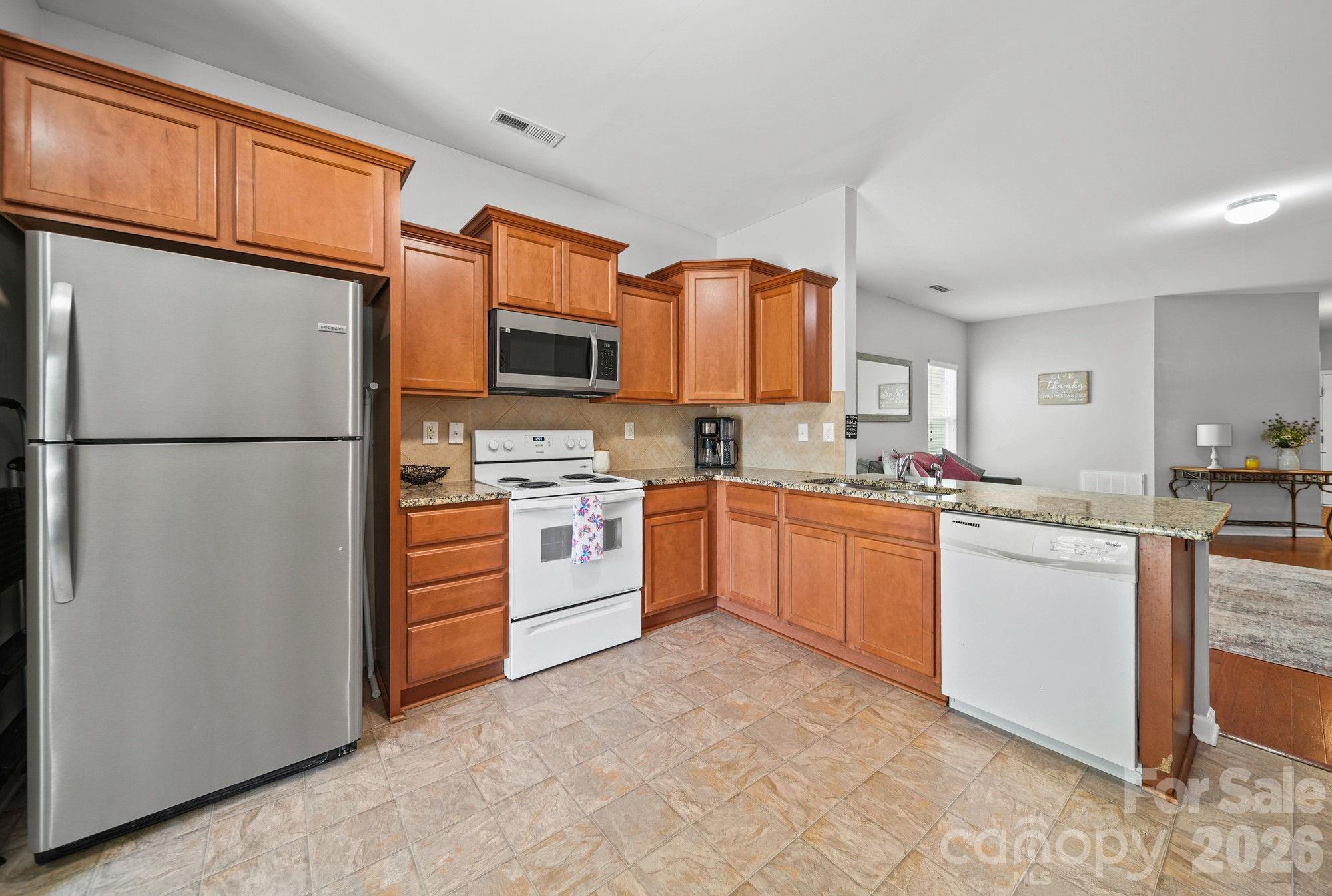 Newport Lakes - Residential