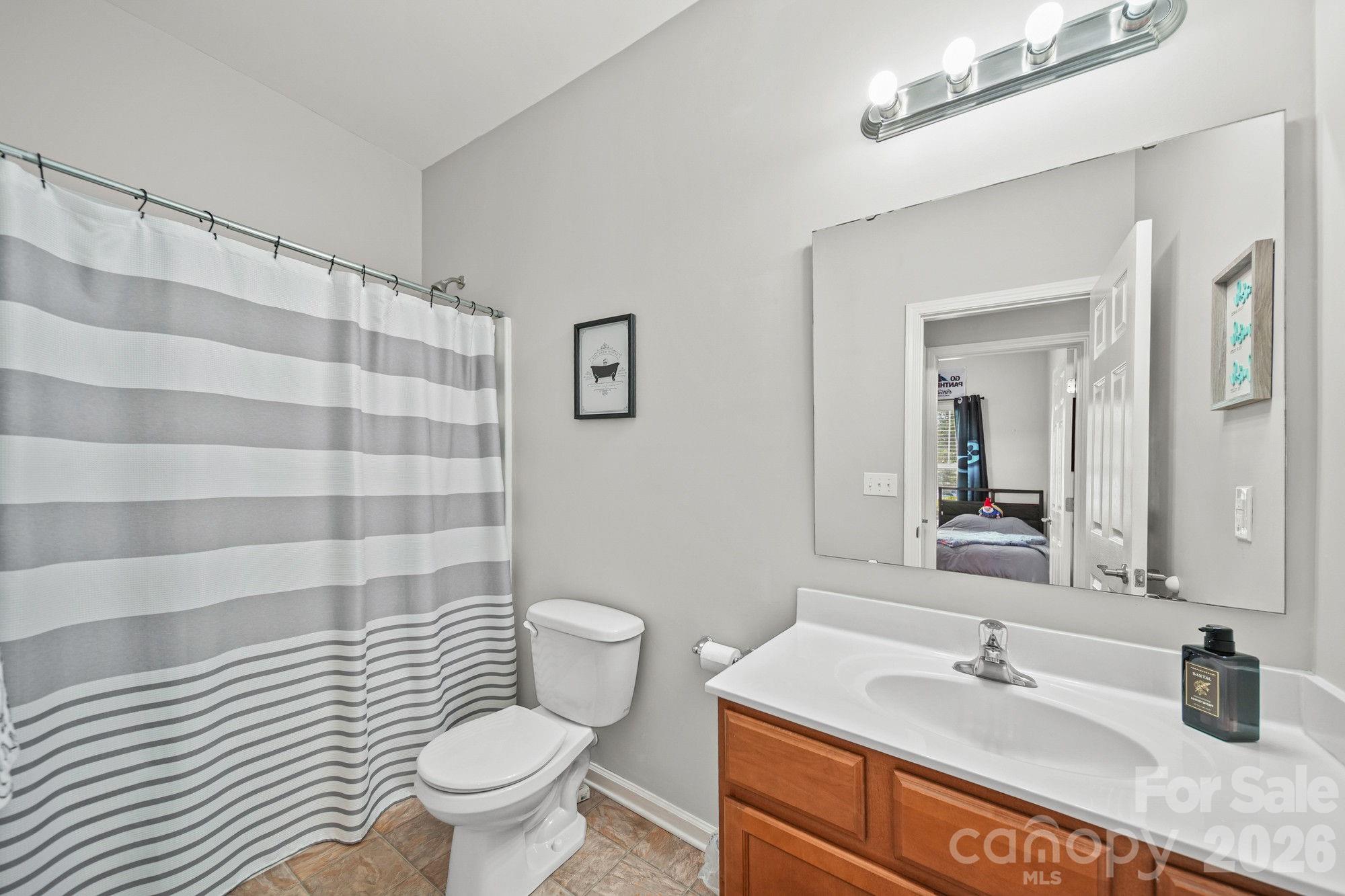 Newport Lakes - Residential
