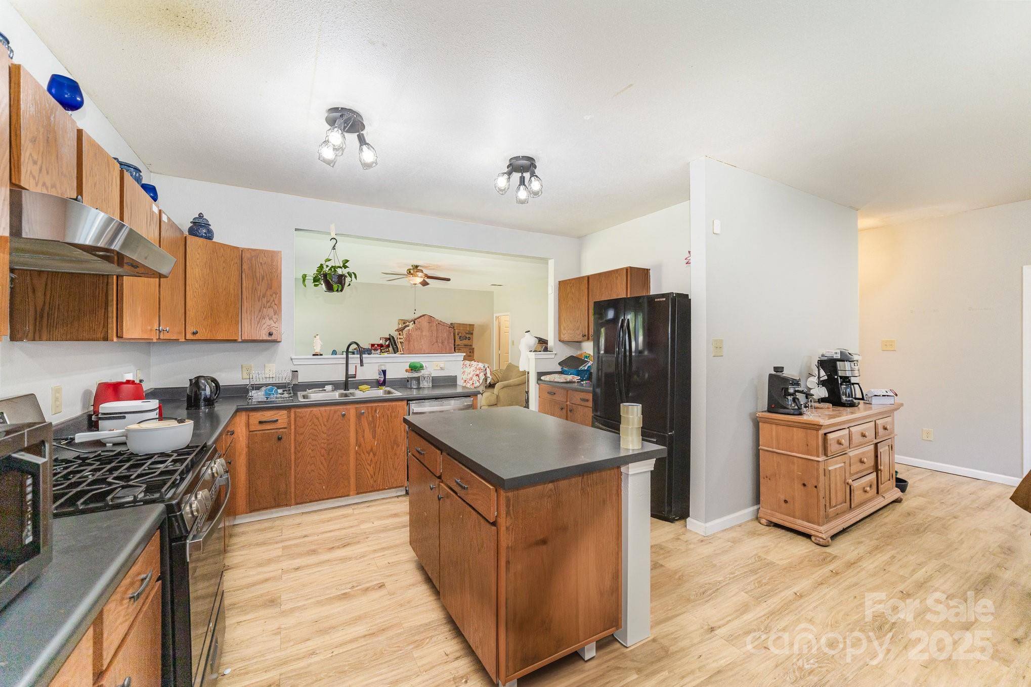 3882 Shasta Circle