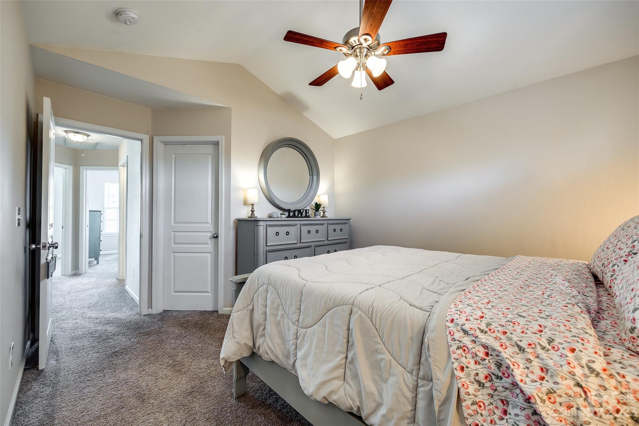 Ridge Pointe - Residential