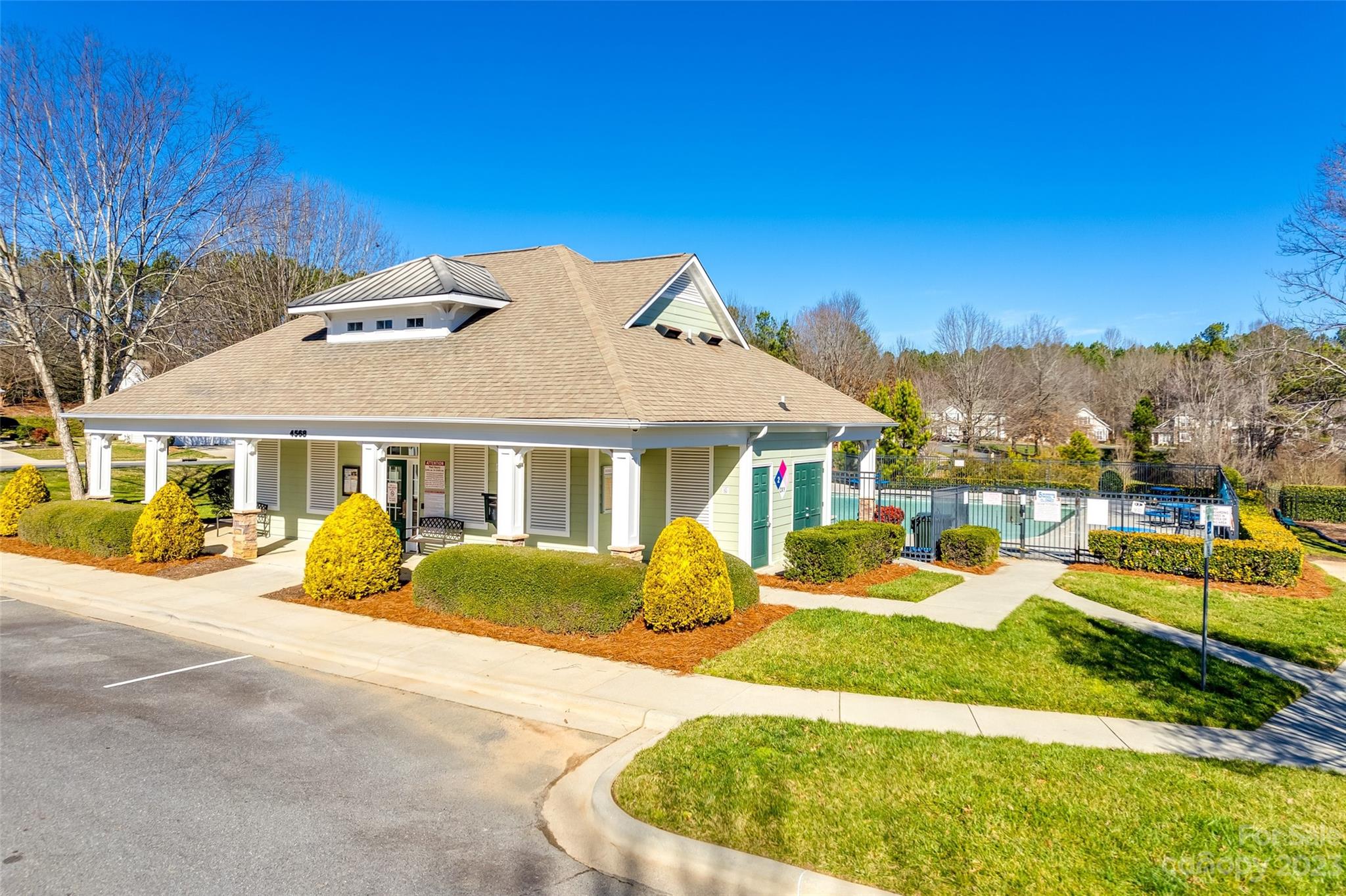 Ridge Pointe - Residential